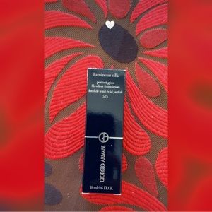 Armani Mini Luminous Silk Perfect Glow Flawless Oil Free Foundation Shade 5.75